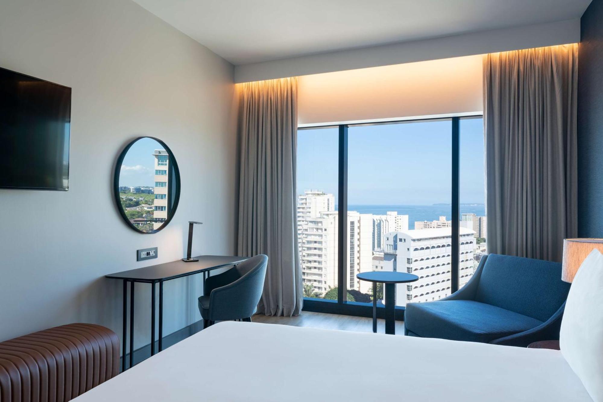 Radisson Blu Hotel, Durban Umhlanga Exterior photo