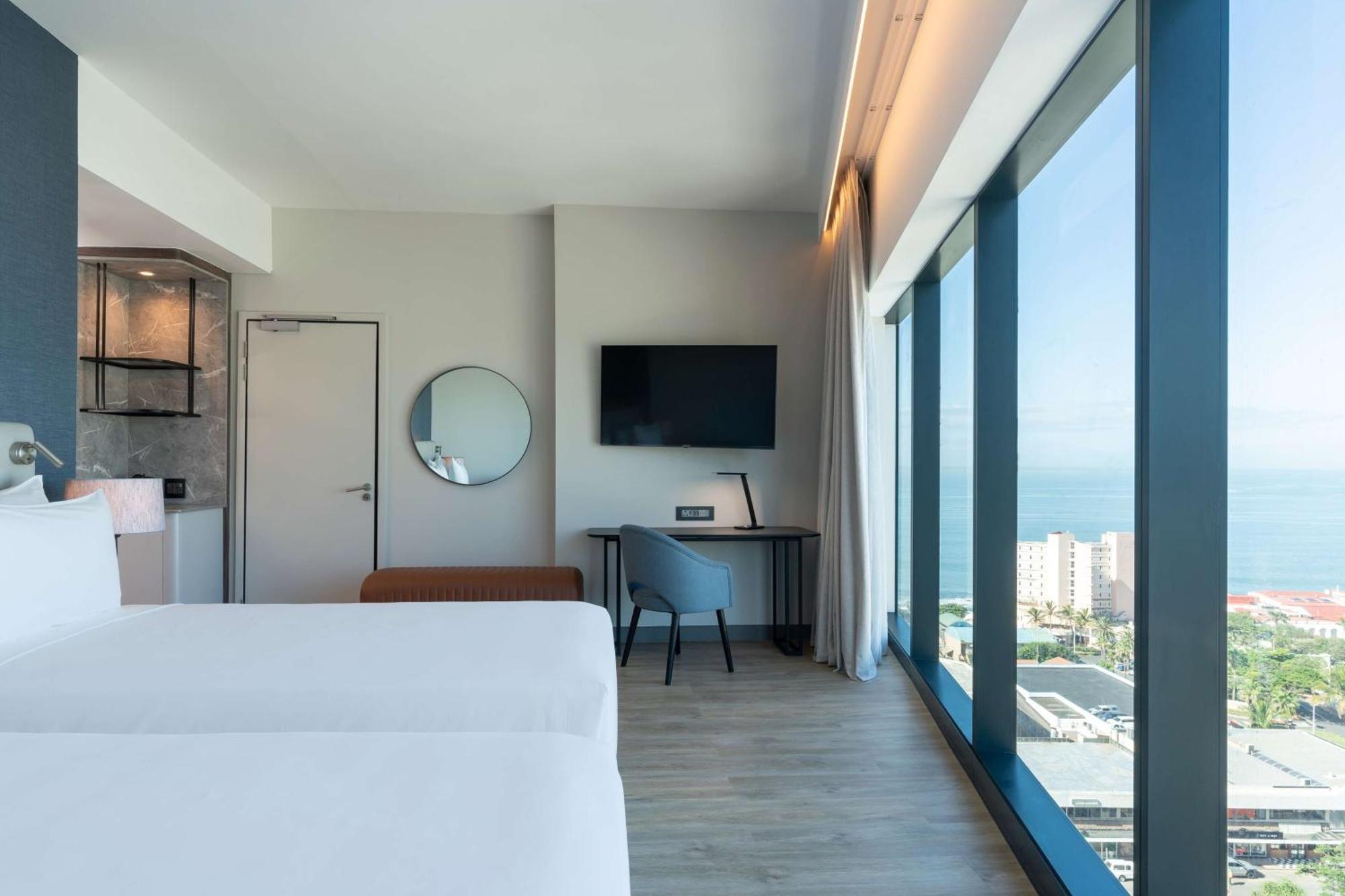 Radisson Blu Hotel, Durban Umhlanga Exterior photo