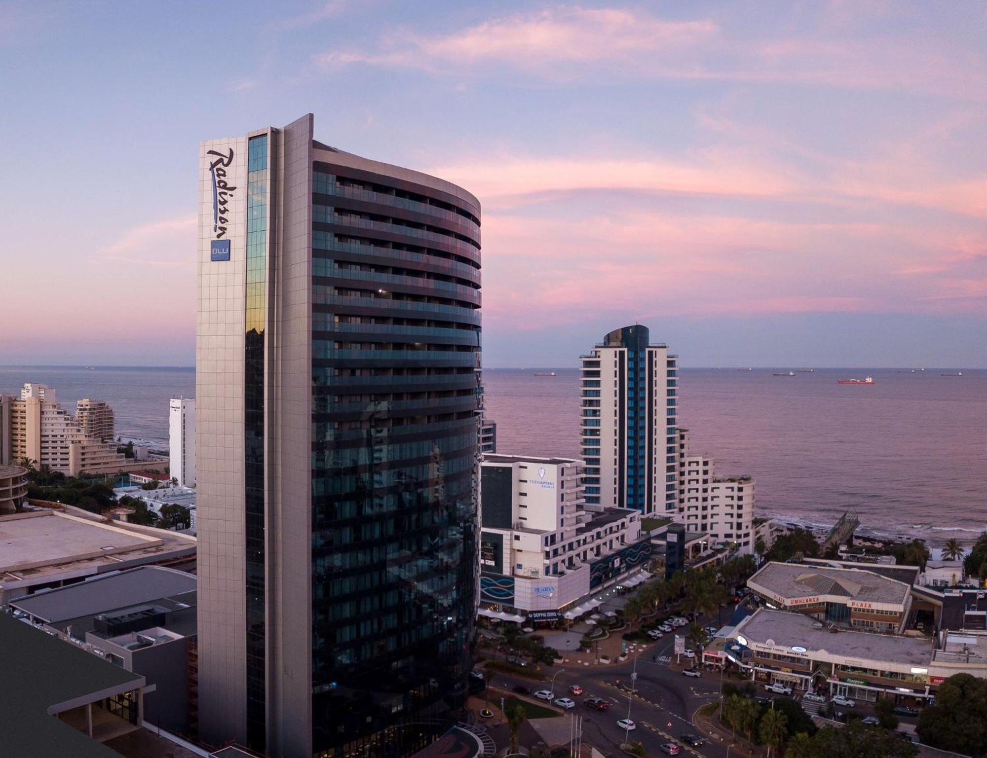 Radisson Blu Hotel, Durban Umhlanga Exterior photo