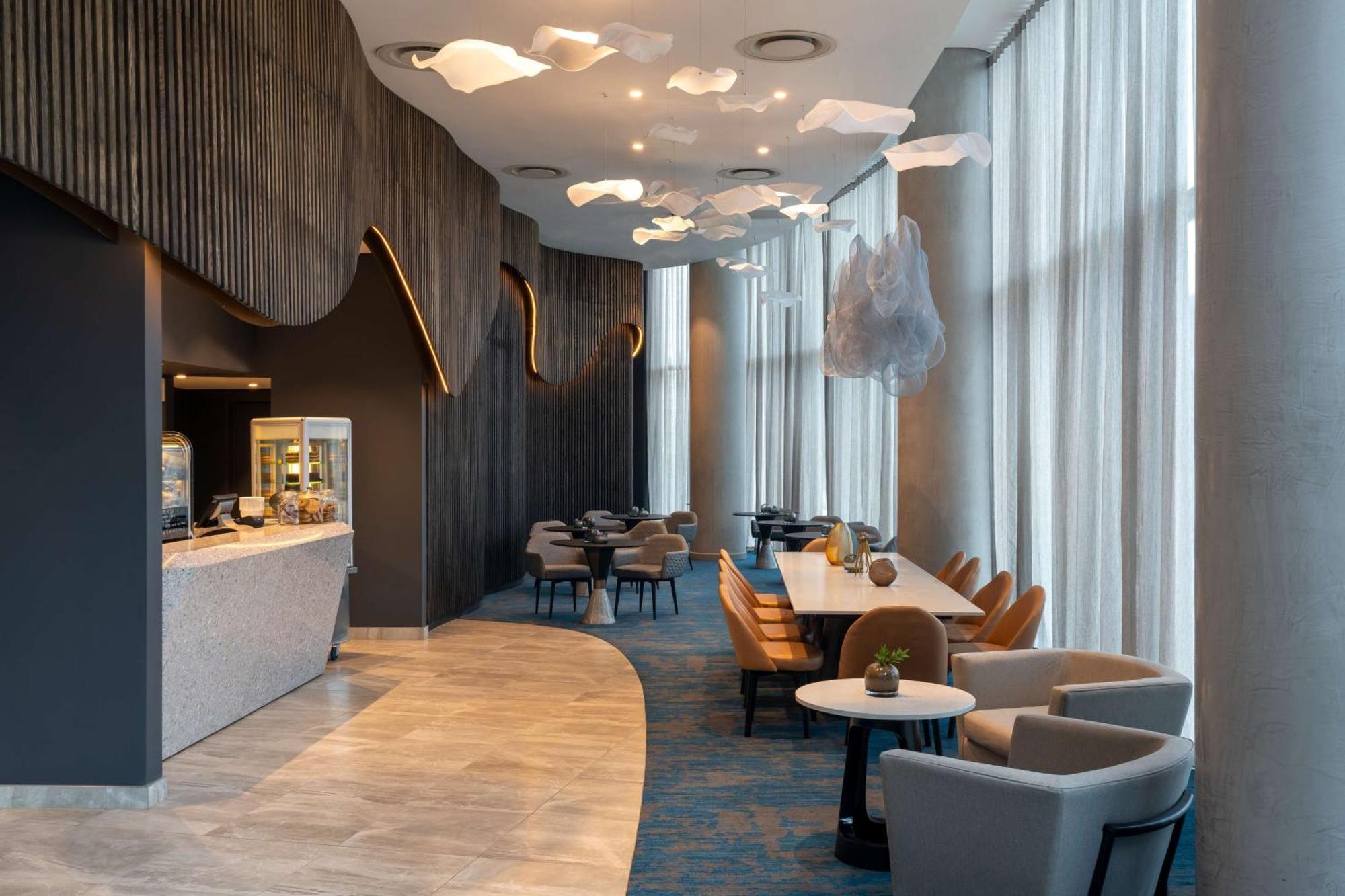 Radisson Blu Hotel, Durban Umhlanga Exterior photo